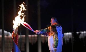 Медведев спит на церемонии открытия олимпийских игр Выход спортсменов на фоне пустых кресел